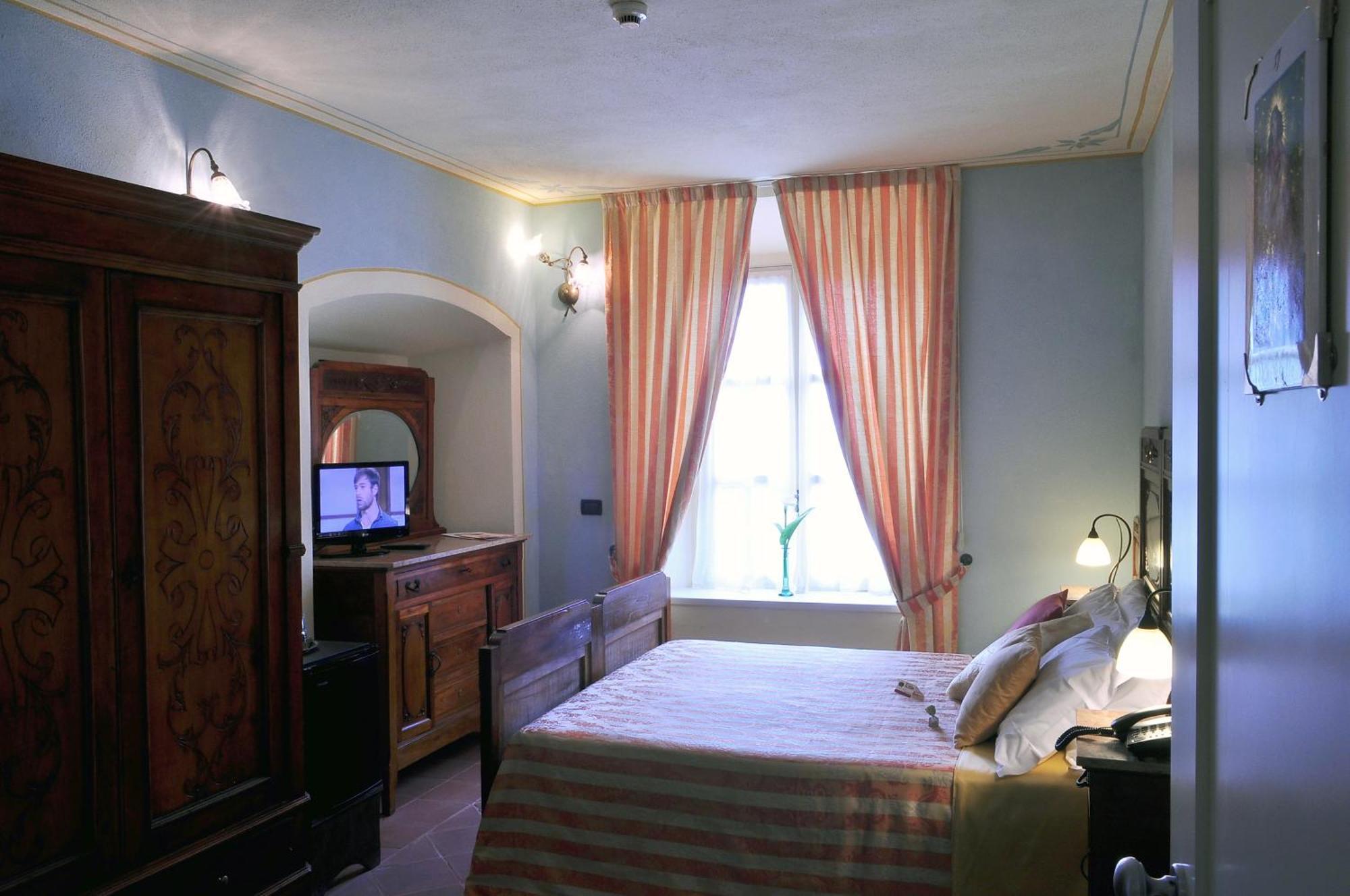 La Foresteria Del Castello - Wellness Hotel In Dimora Storica Castell'Alfero ห้อง รูปภาพ